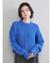 ショートヘムケーブルニット