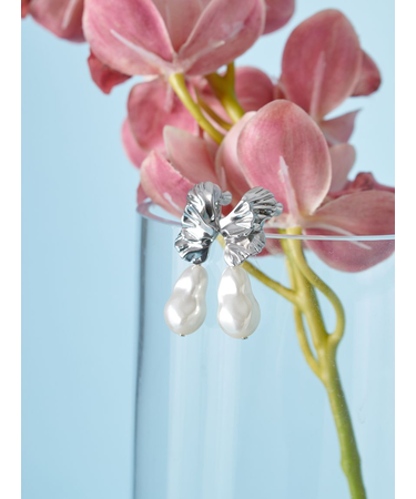 メタルモチーフパールイヤリング