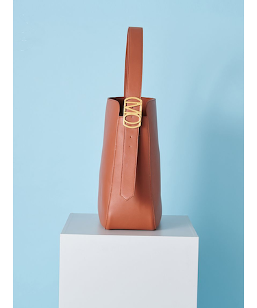 バックルモチーフバケットバッグ