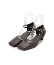 アンクルストラップパンプス