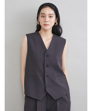 後ろバックル付きベスト