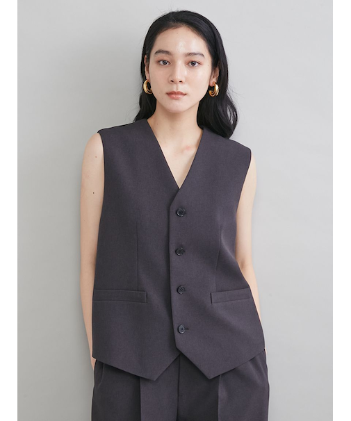 後ろバックル付きベスト