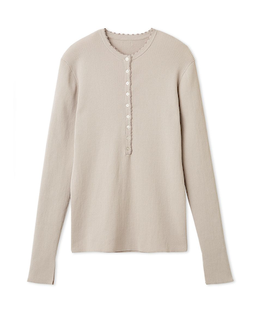 刺繍スカラヘンリーネックニット