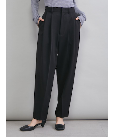 ２タックテーパードパンツ