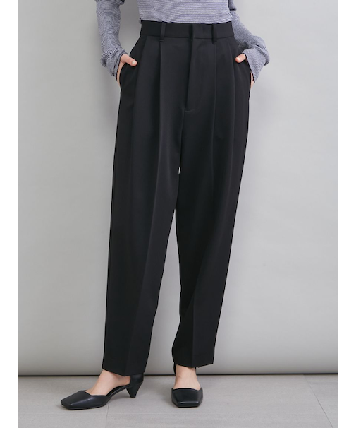 ２タックテーパードパンツ