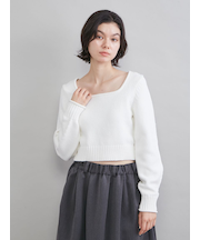 スクエアネックニット