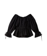 ペプラムシルエットオフショルブラウス