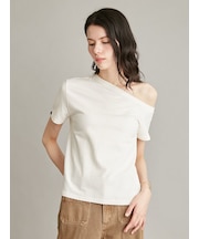 アシンメトリーネックＴシャツ