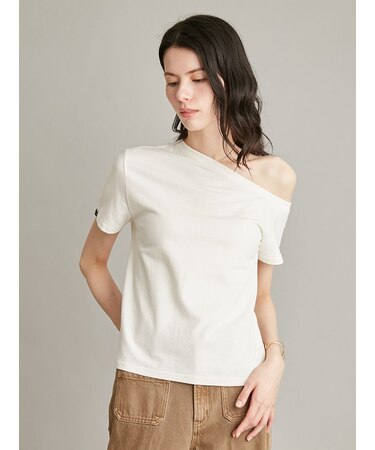 アシンメトリーネックＴシャツ