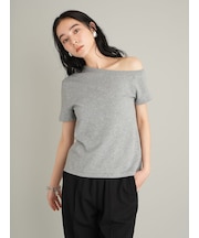 アシンメトリーネックＴシャツ