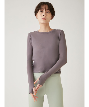 【emmi yoga】サステナレッチプルオーバー