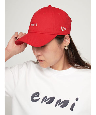 【10th】【emmi|NEW ERA】9TWENTY emmiロゴキャンバスキャップ
