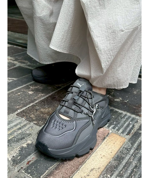 ユミムエ emmi×PUMA】ORKID SANDAL｜エミの通販｜&mall（アンドモール