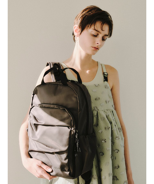 emmi×Columbia】Great Smoky GardenTM E. 18L Backpack｜エミの