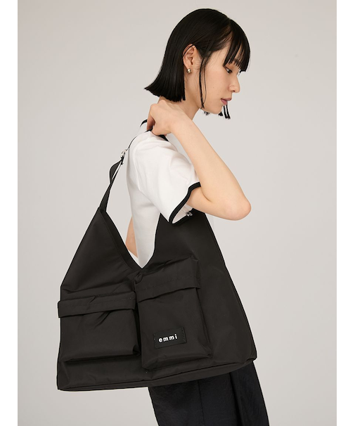 トライアングルショルダーバッグ
