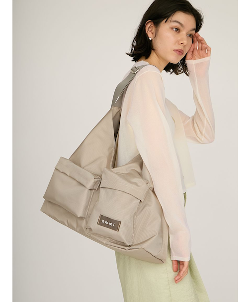 トライアングルショルダーバッグ