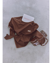emmiロゴロングTシャツ