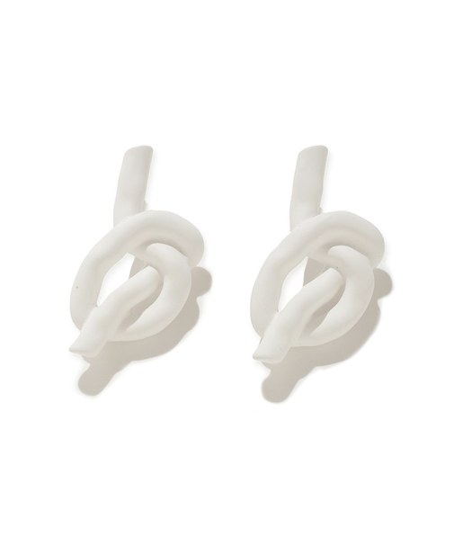 ツイストピアス
