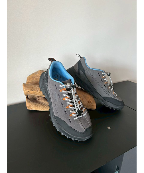 【emmi×KEEN】JASPER ZIONIC