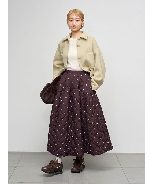 フラワーエンブロイダリーキルティングスカート｜エミの通販｜&mall