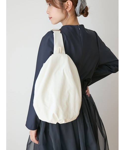 撥水 クロスボディショルダーバッグ