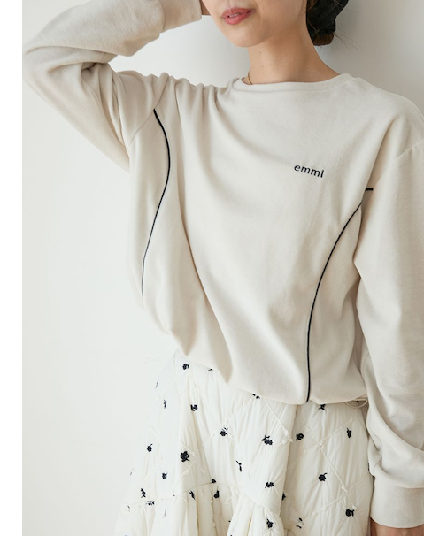 パイピングデザインベロアトップス