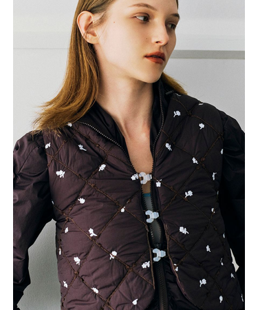 フラワーエンブロイダリーキルティングベスト