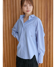 emmiロゴ刺繍シャツ