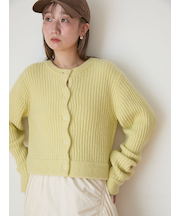 ブラッシュドアンサンブルニット