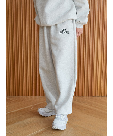 【New Balance for emmi】リニアヘリテージフリースバレルパンツ