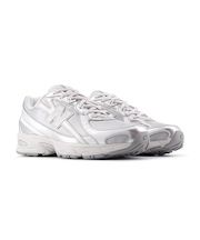 【New Balance】740