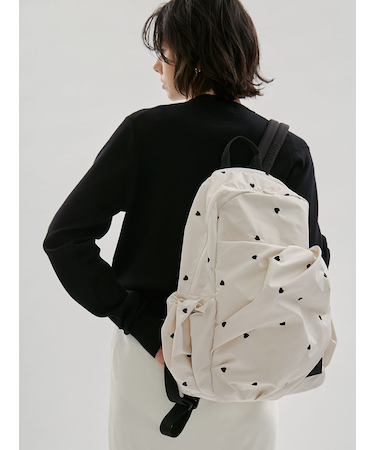 【HEART】 【USAGI ONLINE・ZOZO限定カラーあり】eco ハートギャザーボディーバックパック/撥水