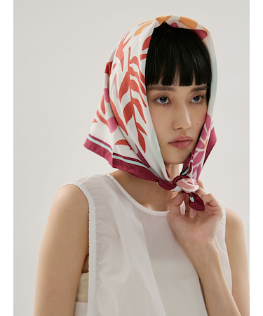 フラワープリントスカーフ