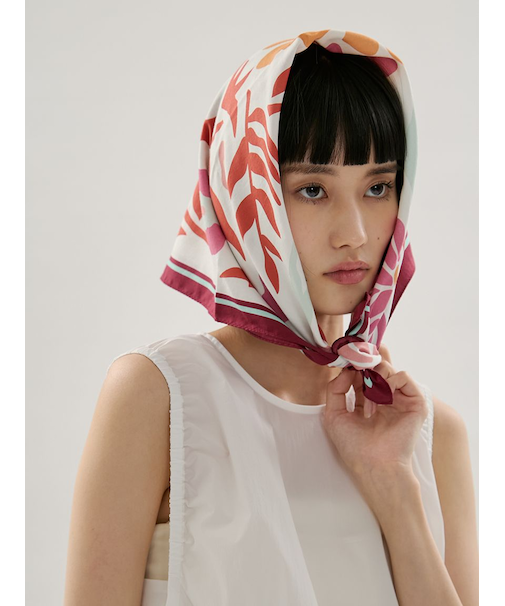 フラワープリントスカーフ