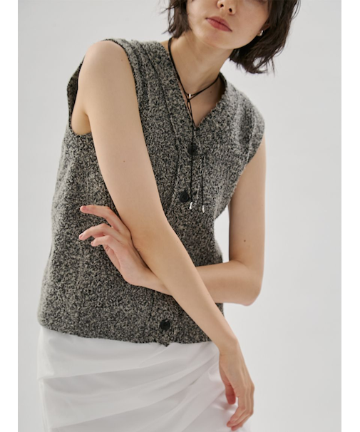 ツノヤーンリブニットベスト