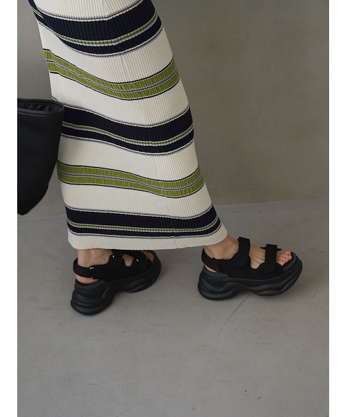 ボリュームソールサンダル