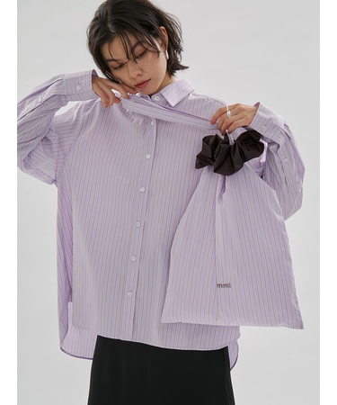 【ONLINE限定カラーあり】シュシュ付きemmiロゴトートバッグ