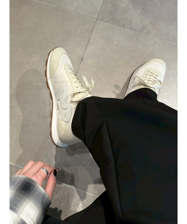 【em】ソフトランニングスニーカー