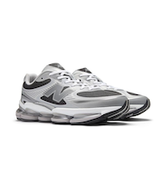 【New Balance】2000