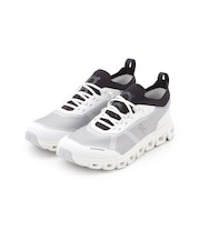 【On】Cloud 6 Versa