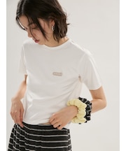 emmiロゴコンパクトTシャツ
