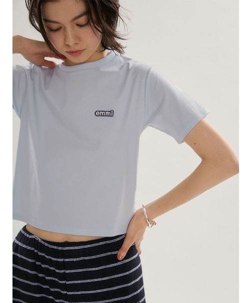 emmiロゴコンパクトTシャツ