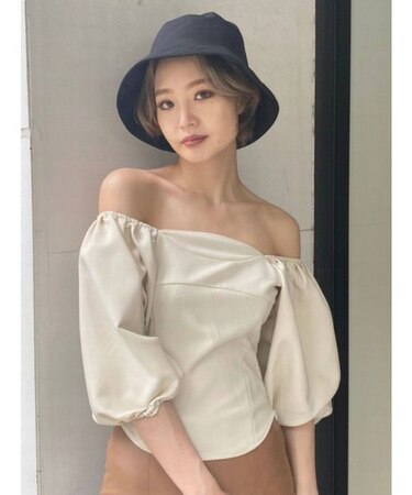 ボリュームスリーブコンパクトトップ