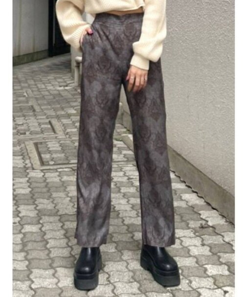 ペイズリールーズストレートパンツ