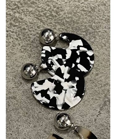 ラウンドサークルピアス