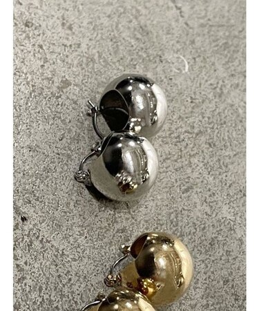 ウェーブモチーフピアス