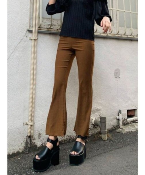 プリーツリラックスパンツ