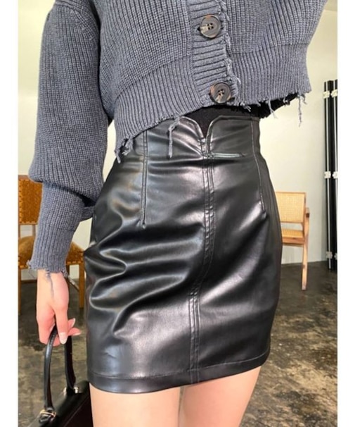 カーブウエストミニスカート