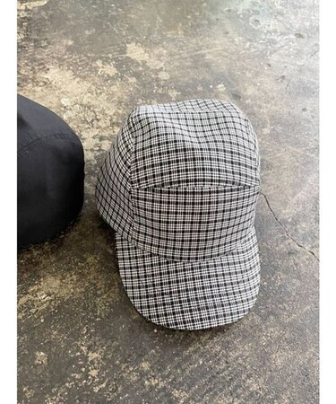 サージキャップ