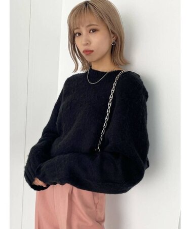 ルーズオーバーニット